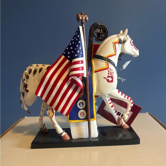 The Trail Of Painted Ponies “ The Trail Of Honor” #1142. New without box. - Picture 4 of 5